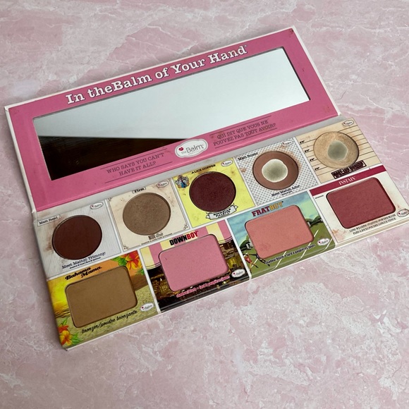 In The Balm of Your Hand Eyeshadow and Blush Pallet